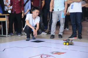 Robot dò đường