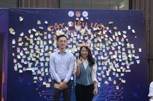 Thầy Đức check in hoạt động đặt bàn