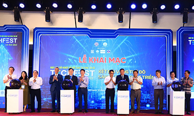 Học viện Công nghệ Bưu chính Viễn thông tham gia trưng bày sản phẩm Nghiên cứu tại Techfest Hà Nội 2023: Hà Nội kết nối Vùng Thủ đô – sáng tạo và phát triển