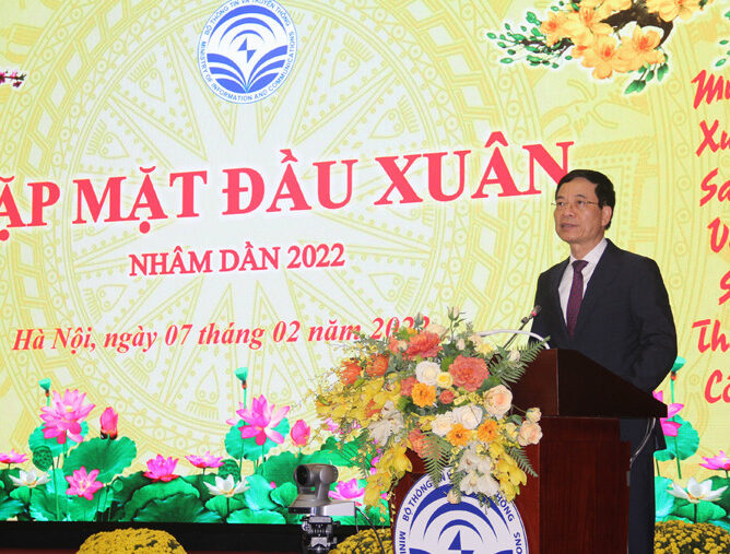 Bộ trưởng Nguyễn Mạnh Hùng chúc Tết Nhâm Dần 2022