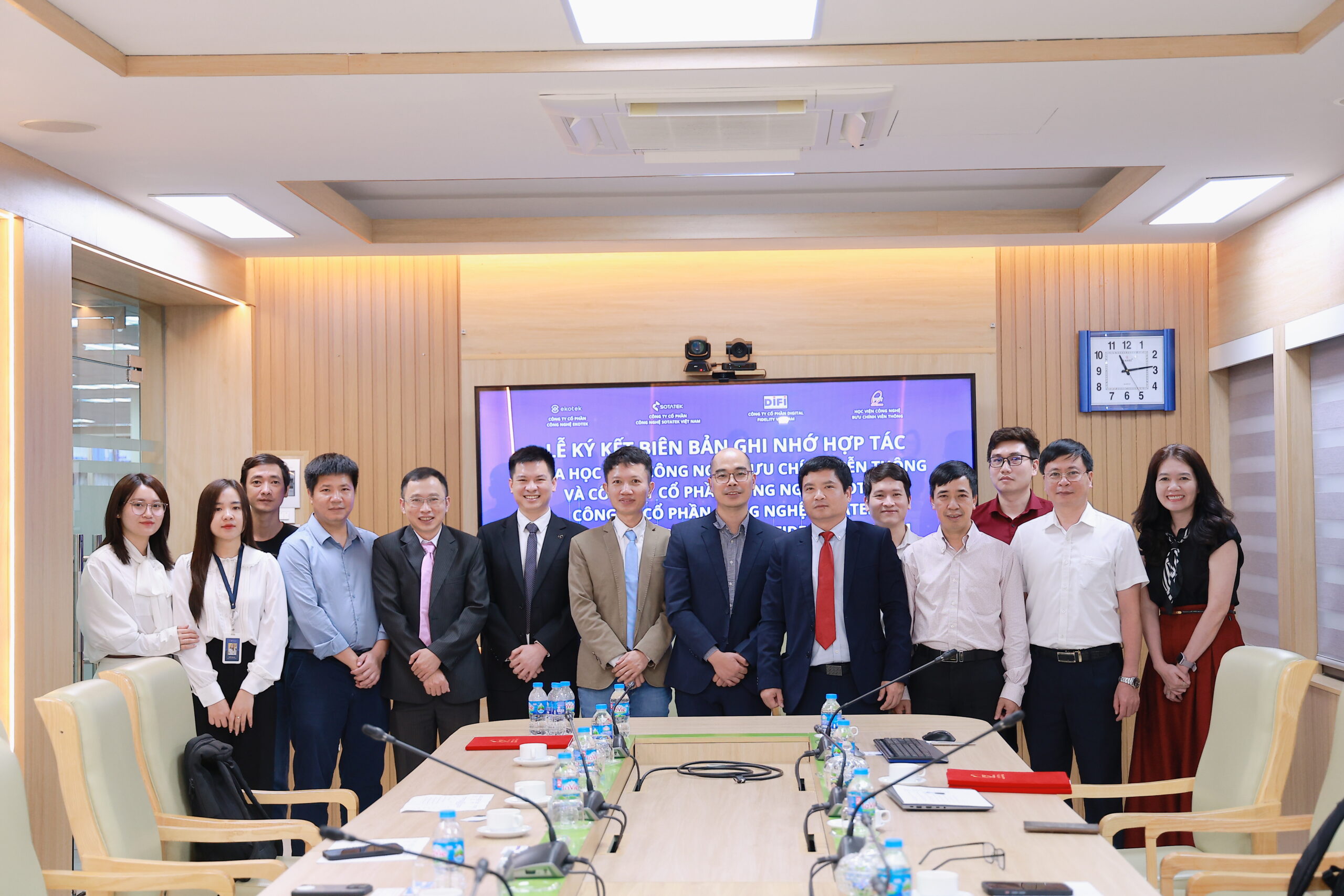 Học viện Công nghệ Bưu chính Viễn thông ký thỏa thuận hợp tác với 03 doanh nghiệp trong lĩnh vực công nghệ