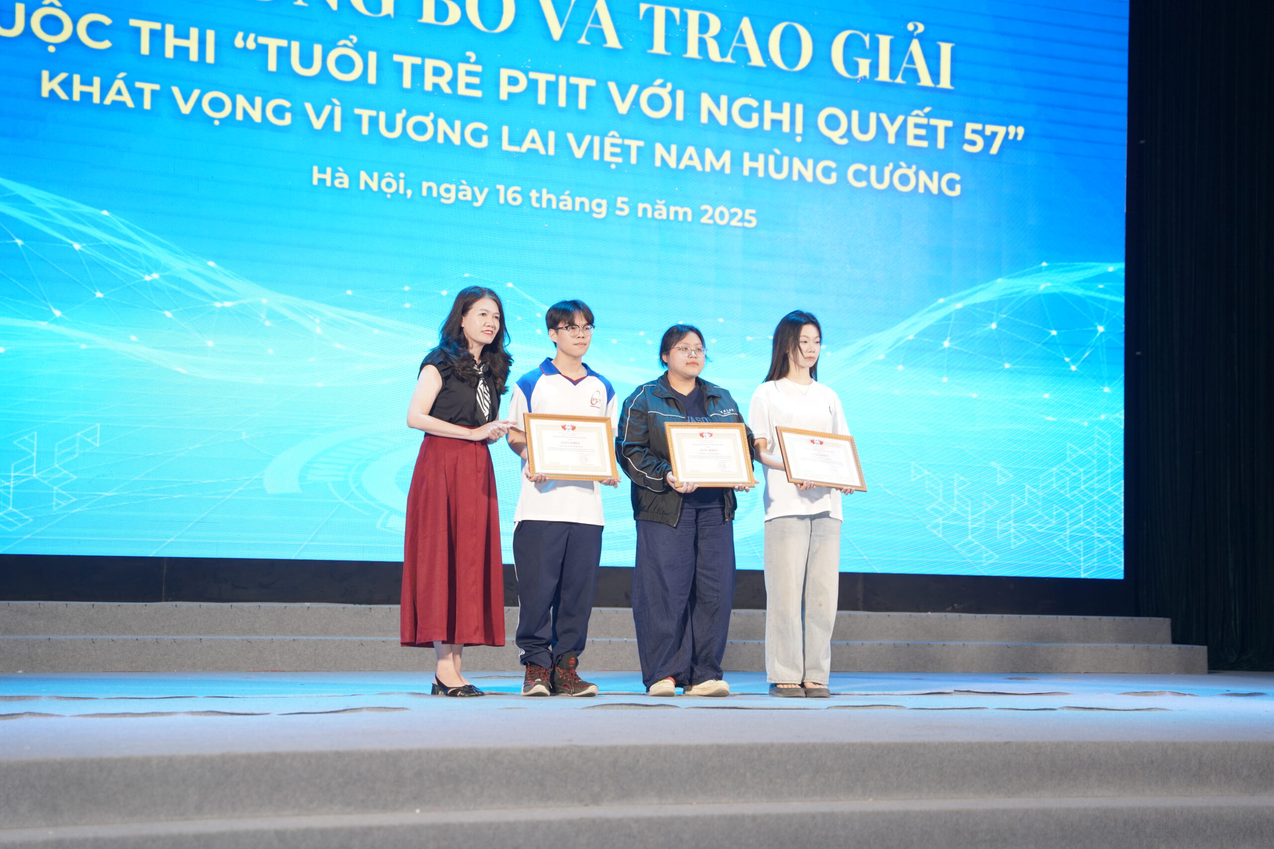 PTIT tổ chức tổng kết và trao giải Cuộc thi Nghị Quyết 57 chủ đề “Tuổi trẻ PTIT với Nghị quyết 57-  Khát vọng vì tương lai Việt Nam hùng cường”