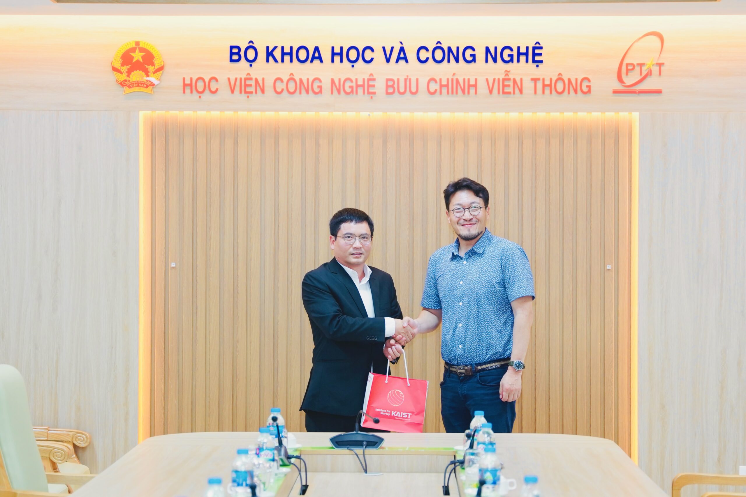 Học viện Công nghệ Bưu chính Viễn thông kết nối hợp tác với Viện Hỗ trợ khởi nghiệp KAIST (Hàn Quốc) trong việc hỗ trợ các hoạt động khởi nghiệp-đổi mới sáng tạo