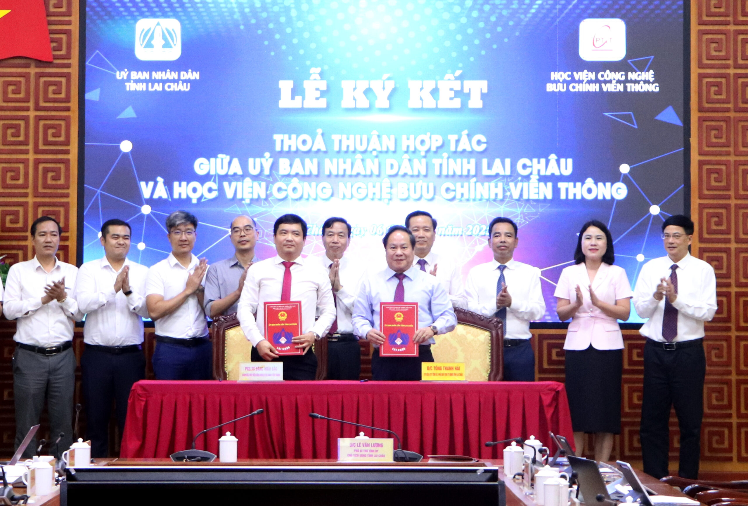 Lễ ký kết thỏa thuận hợp tác giữa Học viện Công nghệ Bưu chính Viễn thông và UBND tỉnh Lai Châu