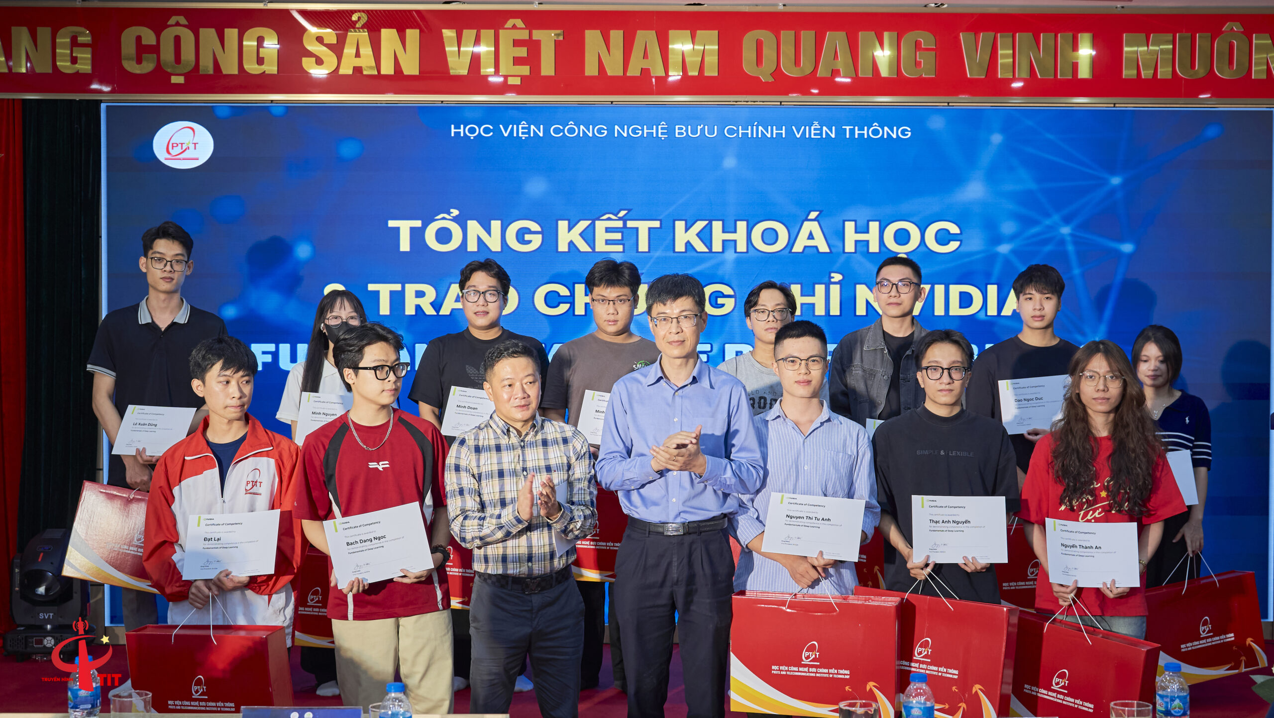 112 sinh viên PTIT nhận chứng chỉ khóa học “Fundamentals of Deep Learning” của NVIDIA