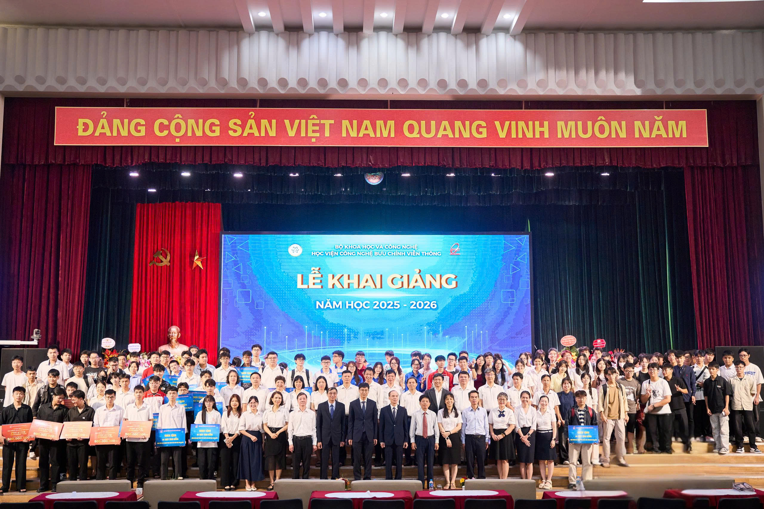 PTIT long trọng tổ chức Lễ Khai giảng năm học 2025 – 2026 và chào đón gần 7.000 tân sinh viên
