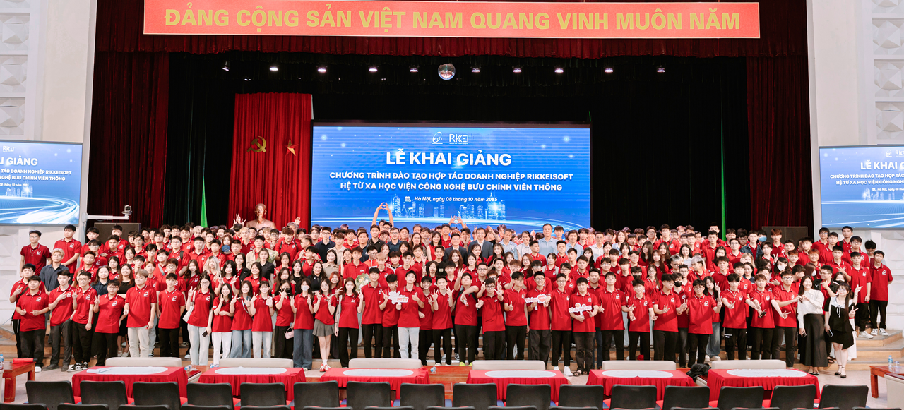 Lễ Khai giảng Chương trình Đào tạo Hợp tác Doanh nghiệp Rikkeisoft – Hệ Từ xa Học viện Công nghệ Bưu chính Viễn Thông, năm học 2025 – 2026