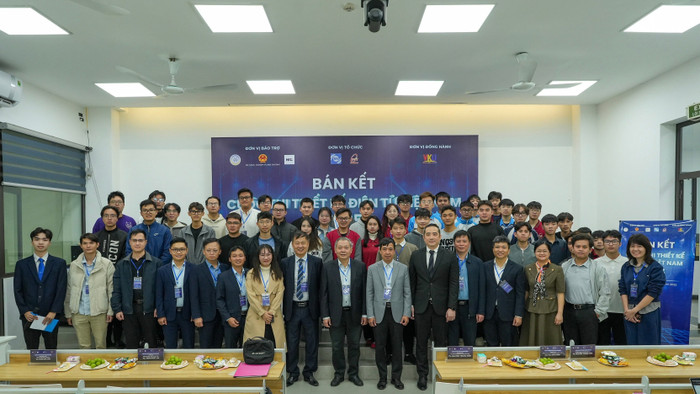 Khởi tranh vòng bán kết “Cuộc thi Thiết kế Điện tử Việt Nam 2025” tại PTIT