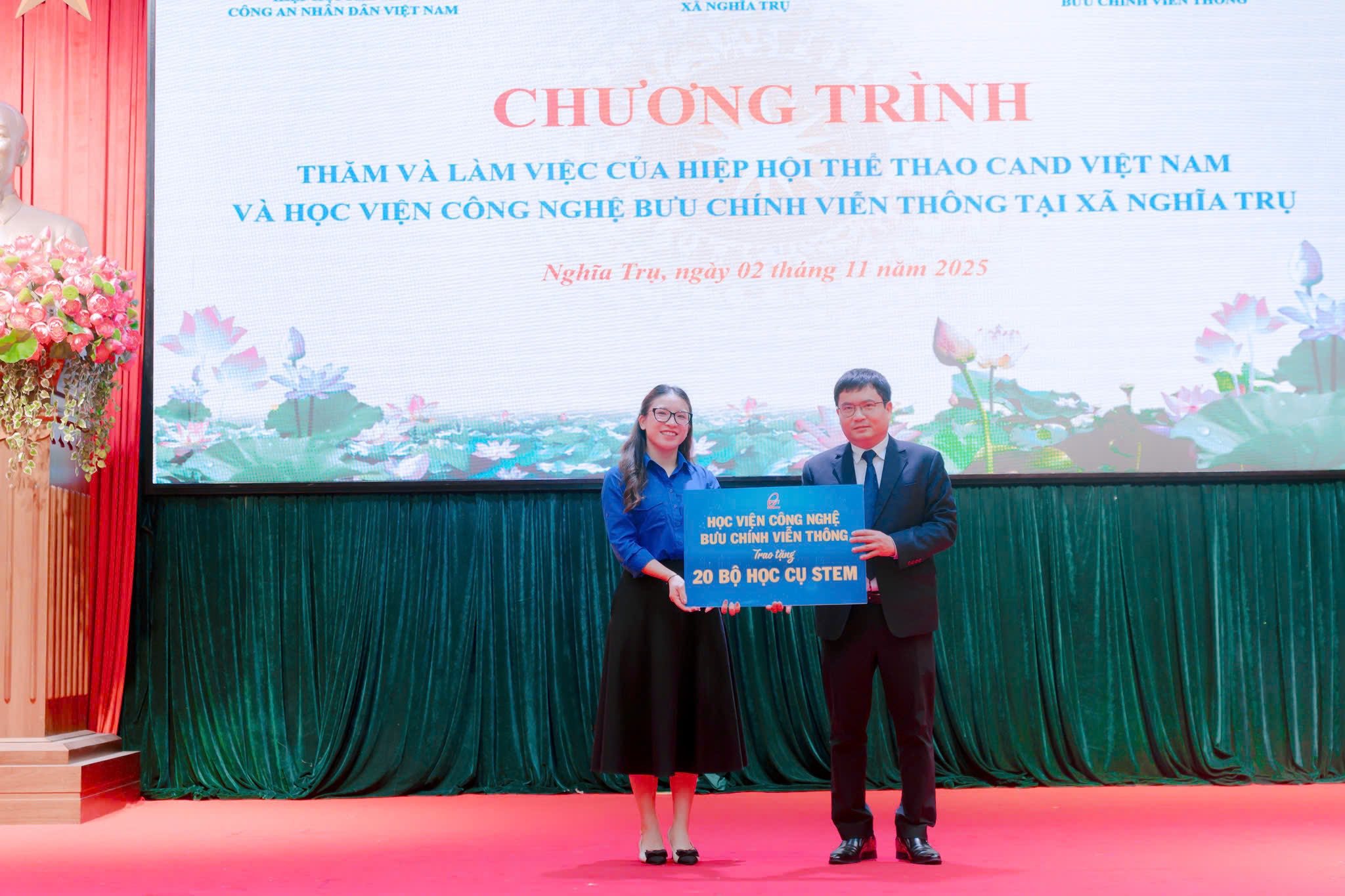 PTIT đồng hành triển khai chuyển đổi số lĩnh vực văn hóa – giáo dục tại xã Nghĩa Trụ, tỉnh Hưng Yên