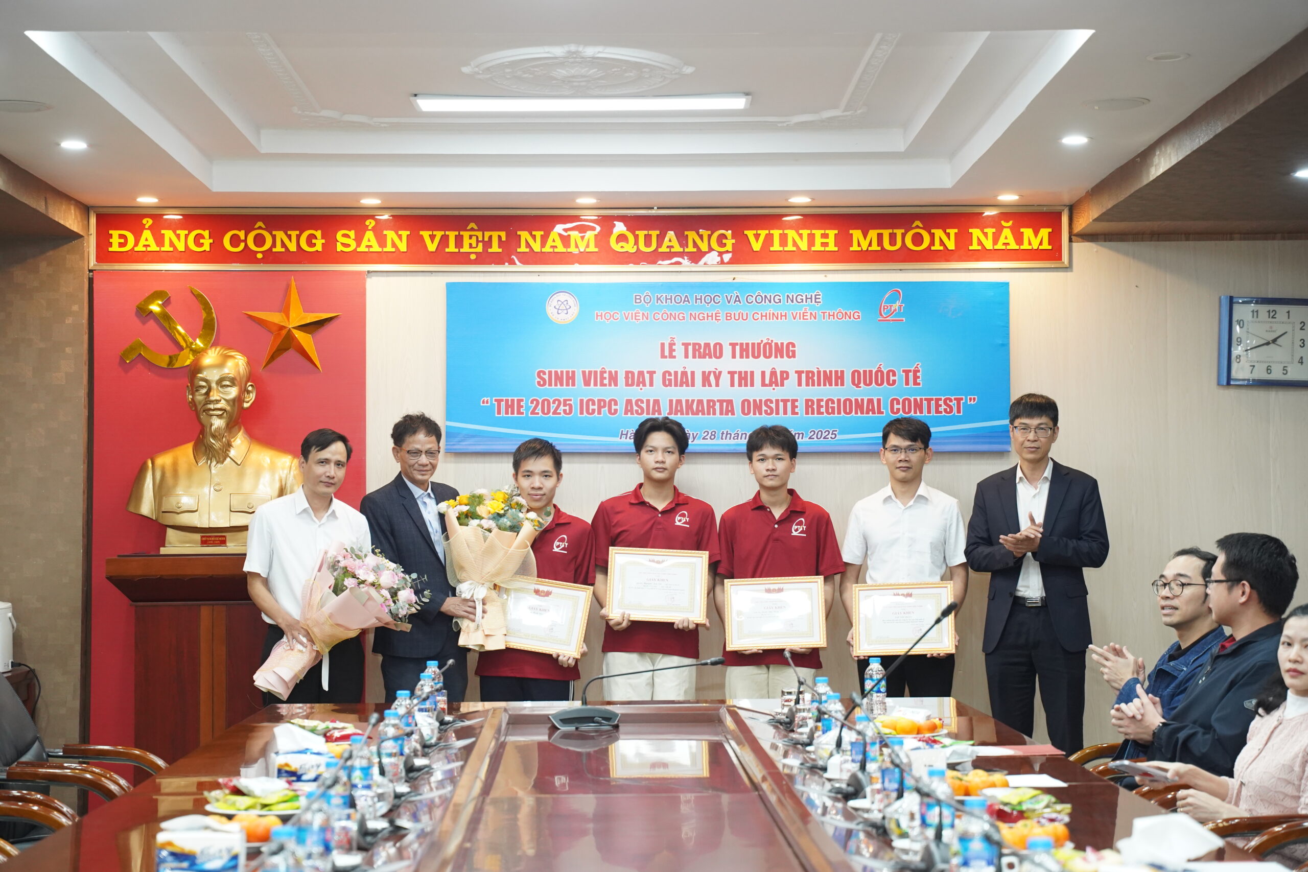 ICPC PTIT.Star đạt Huy chương Bạc tại ICPC Asia Jakarta 2025