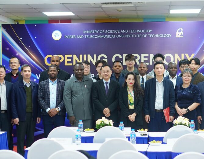 PTIT khai giảng chương trình Thạc sĩ Khoa học máy tính giảng dạy bằng Tiếng Anh (VMCS) Khóa 2025 – 2027