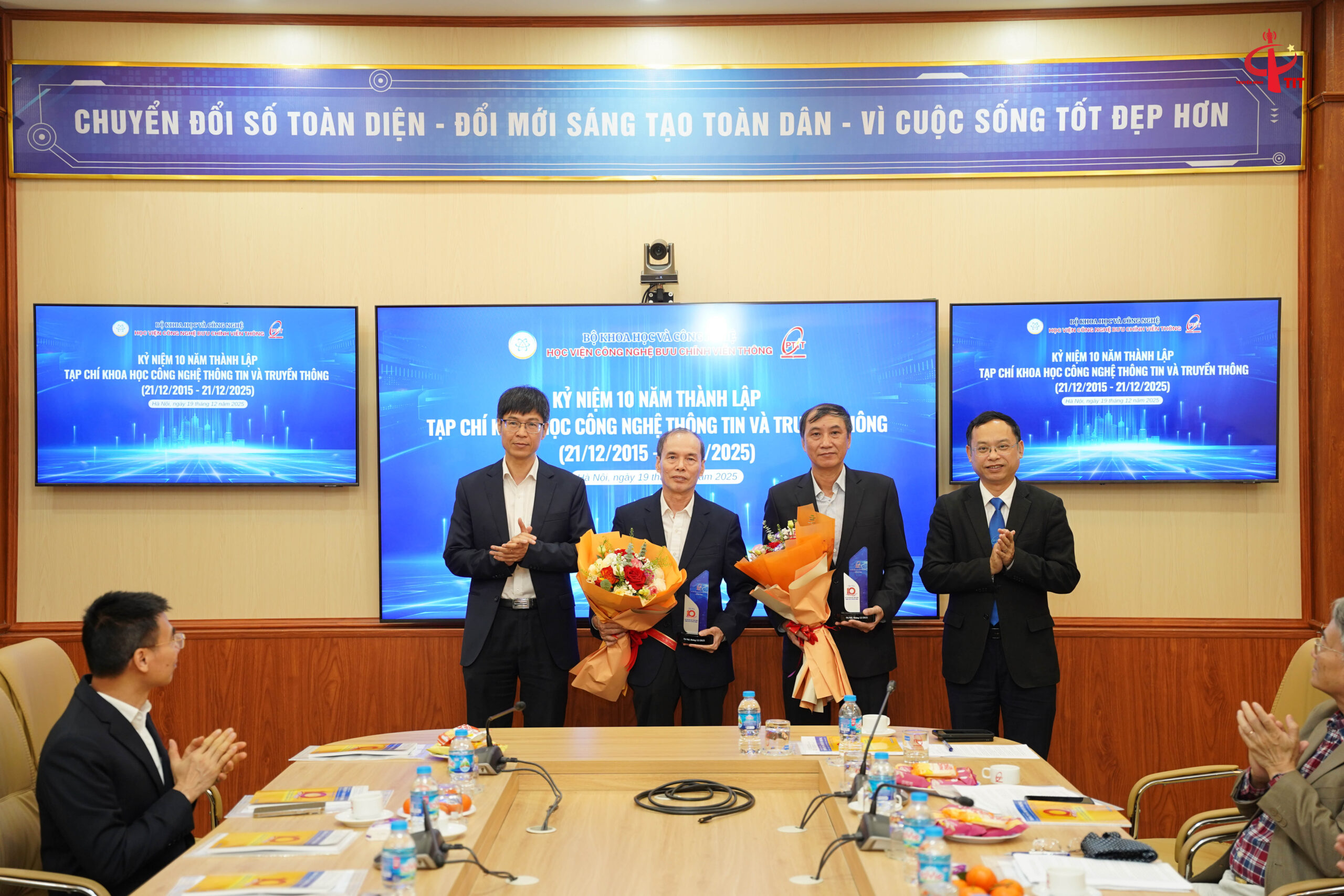 Tạp chí Khoa học Công nghệ Thông tin và Truyền thông PTIT: Dấu ấn 10 năm phát triển và gắn bó với các nhà giáo, nhà khoa học