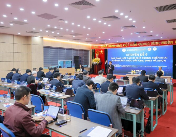 35 cán bộ cấp Vụ trưởng của Bộ KH&CN tốt nghiệp chương trình Gov.miniMBA 2025