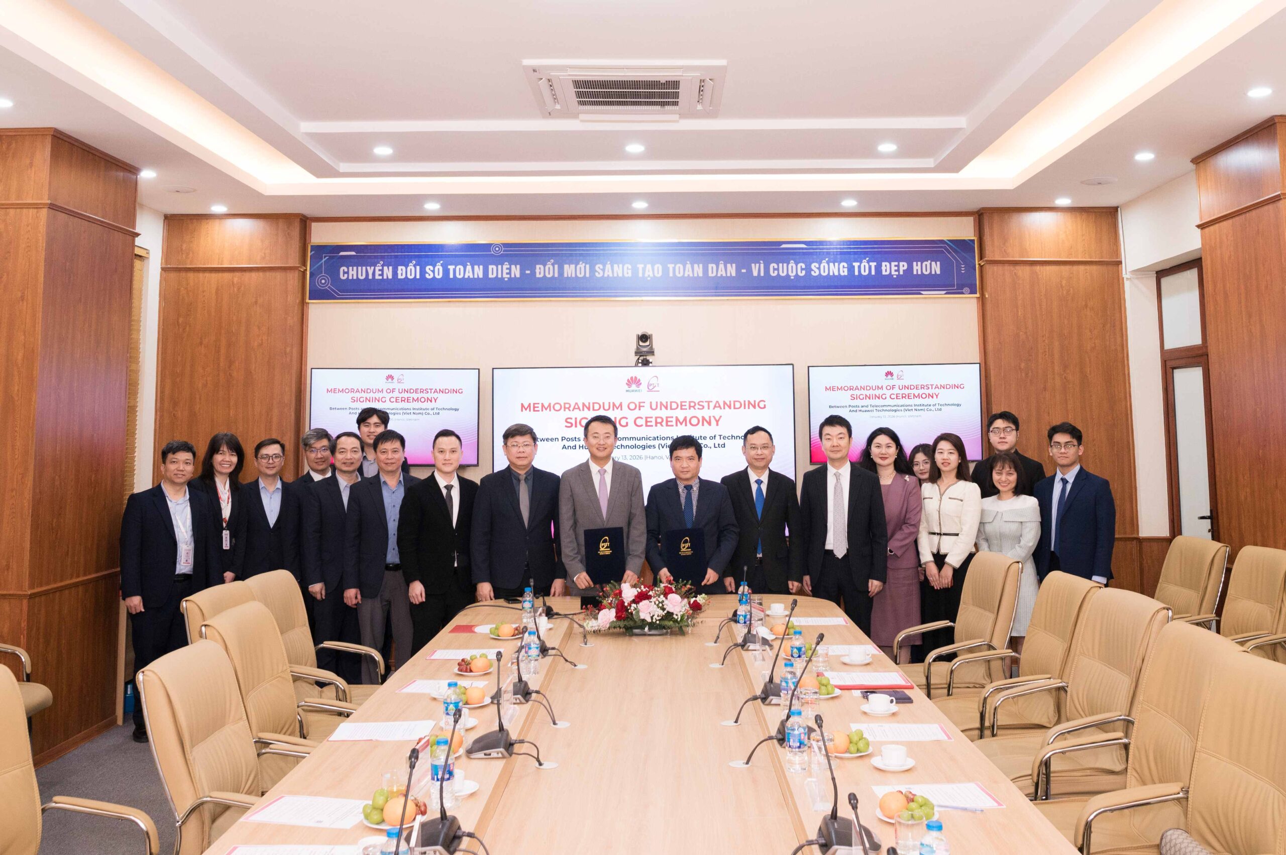 PTIT và Huawei Việt Nam ra mắt Trung tâm Đổi mới sáng tạo chung, thúc đẩy hợp tác đào tạo và nghiên cứu công nghệ số