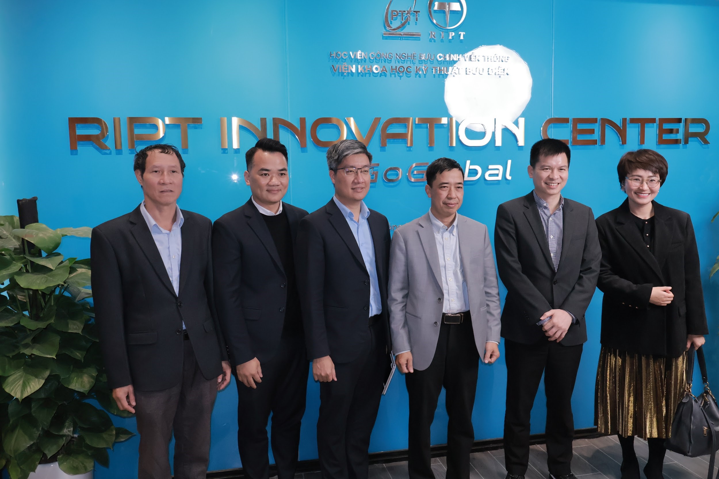 KHÁNH THÀNH TRUNG TÂM ĐỔI MỚI SÁNG TẠO RIPT – BƯỚC TIẾN MỚI TRONG CHIẾN LƯỢC GẮN KẾT ĐÀO TẠO, NGHIÊN CỨU VÀ KHỞI NGHIỆP TẠI PTIT