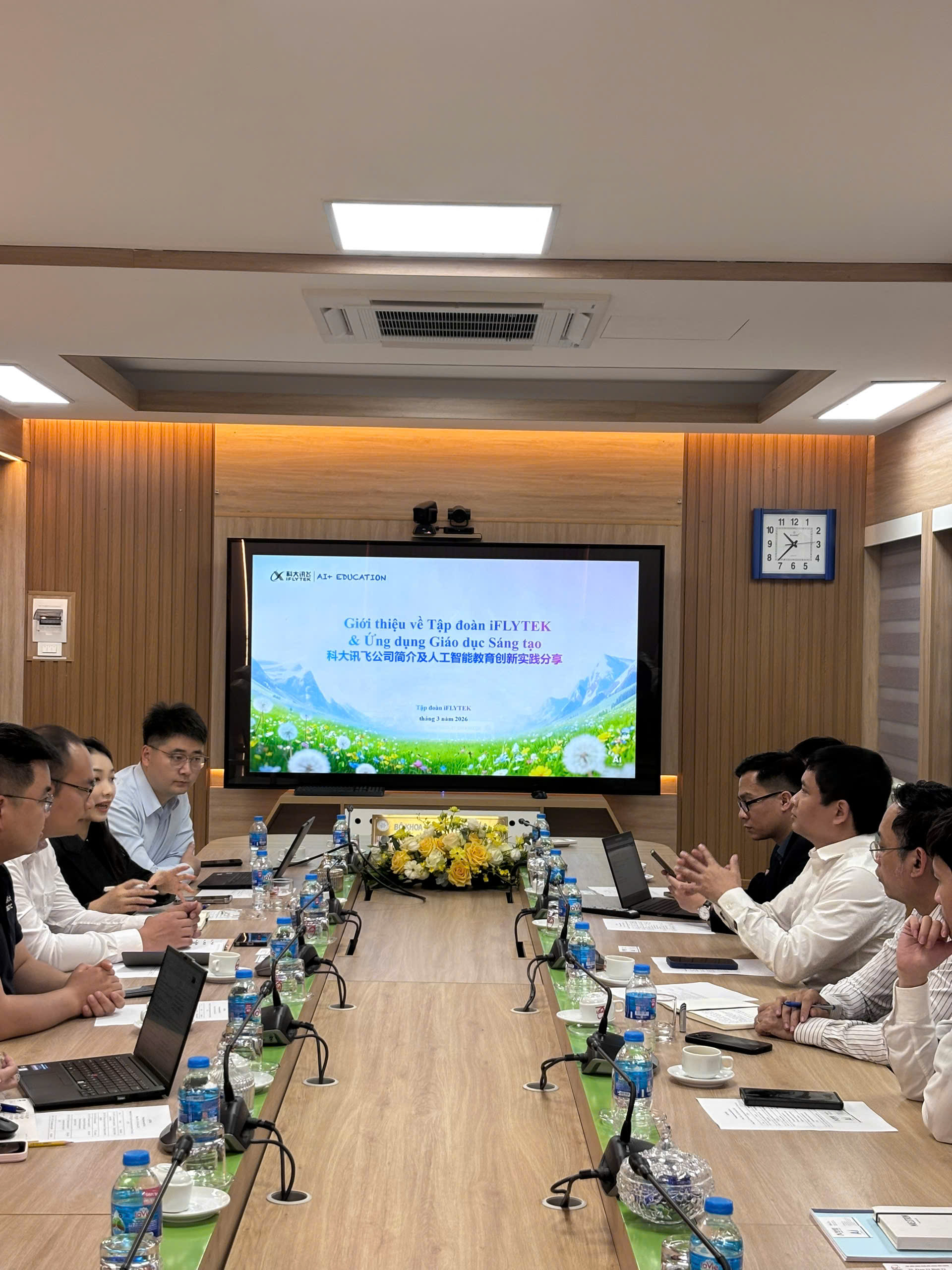 PTIT làm việc với iFlyTek, thúc đẩy hợp tác ứng dụng trí tuệ nhân tạo trong giáo dục