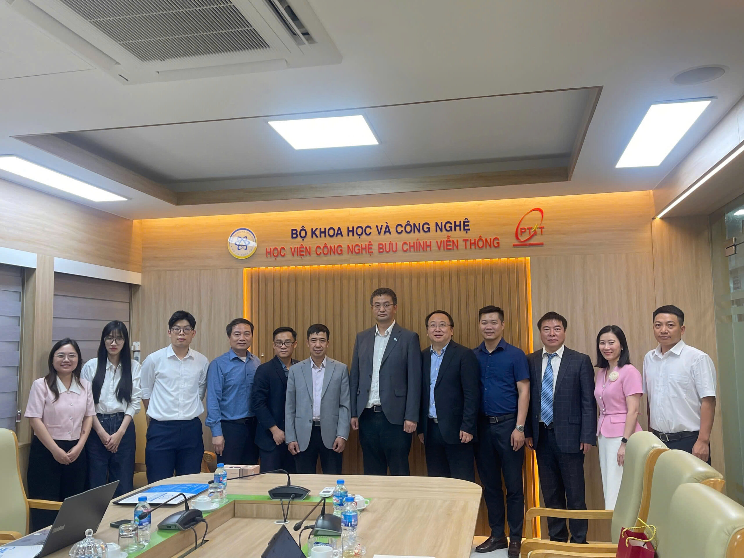 PTIT làm việc với Liên minh Ứng dụng WLAN Thế giới (WAA), mở rộng hợp tác trong lĩnh vực công nghệ mạng không dây