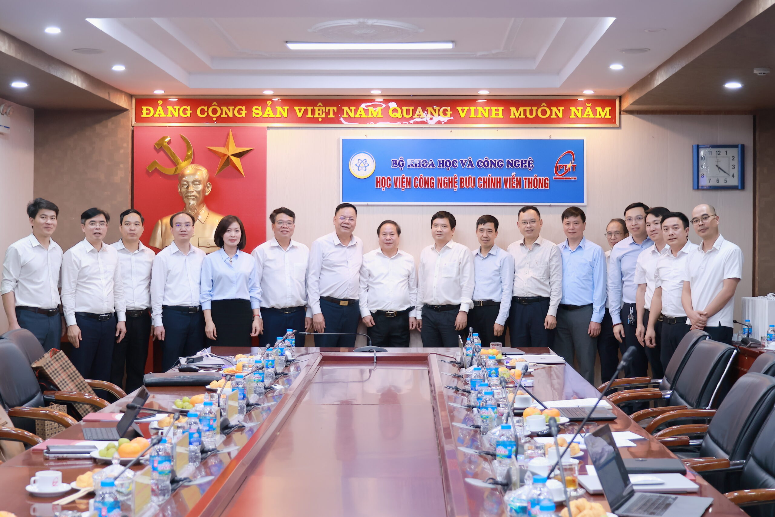 UBND tỉnh Lai Châu thăm và làm việc với Học viện Công nghệ Bưu chính Viễn thông