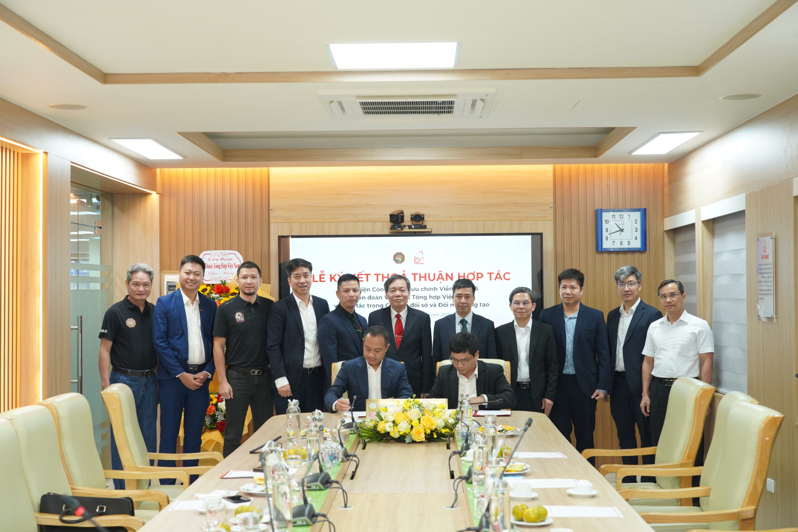 PTIT ký kết hợp tác với Liên đoàn Võ thuật tổng hợp Việt Nam: Phát triển nền tảng số cho hệ sinh thái MMA