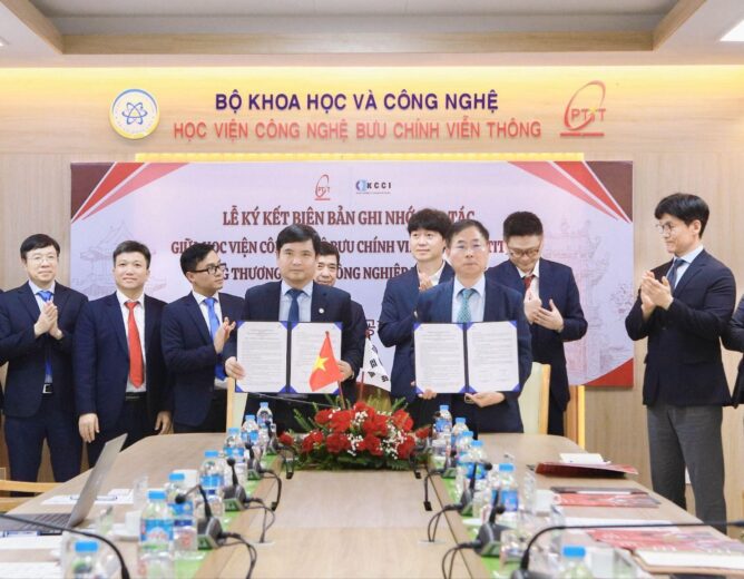 PTIT ký kết Biên bản ghi nhớ hợp tác với Phòng Thương mại và Công nghiệp Hàn Quốc (KCCI) , thúc đẩy phát triển nguồn nhân lực công nghệ chất lượng cao
