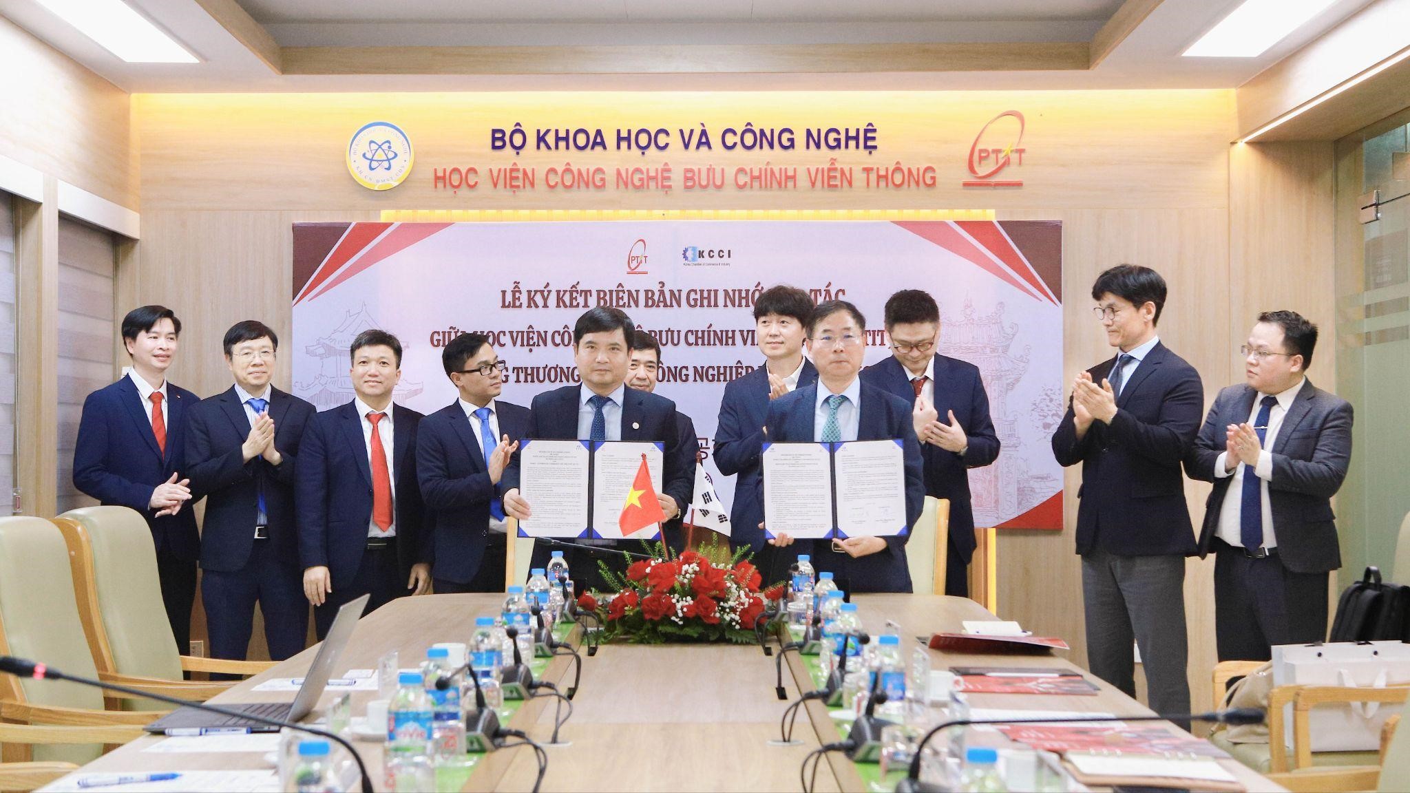 PTIT ký kết Biên bản ghi nhớ hợp tác với Phòng Thương mại và Công nghiệp Hàn Quốc (KCCI) , thúc đẩy phát triển nguồn nhân lực công nghệ chất lượng cao