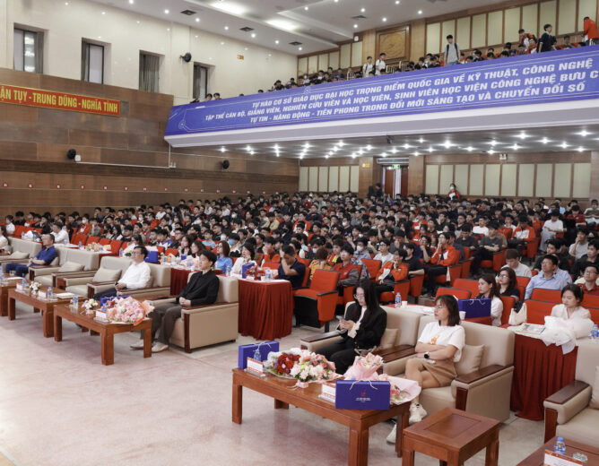 Khai mạc PTIT Job Fair 2026: Mở rộng cơ hội nghề nghiệp cho sinh viên trong kỷ nguyên số