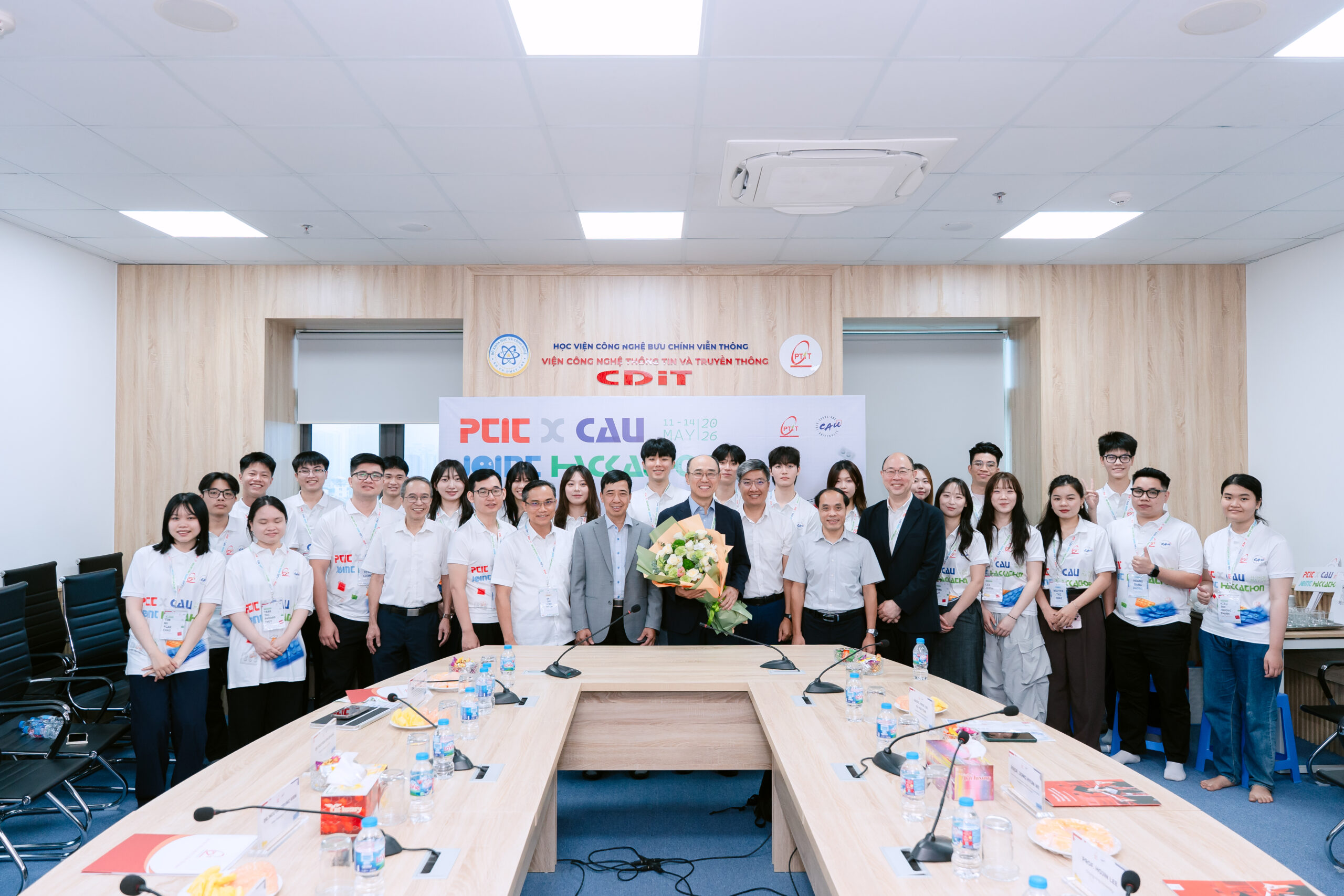 Khai mạc Cuộc thi “PTITxCAU Joint Hackathon 2026”