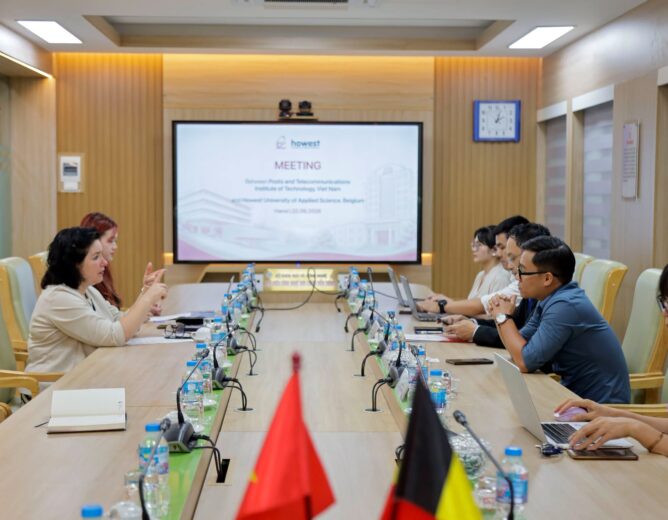 Học viện Công nghệ Bưu chính Viễn thông và Đại học Khoa học ứng dụng Howest (Vương quốc Bỉ) mở rộng hợp tác trong các lĩnh vực công nghệ sáng tạo