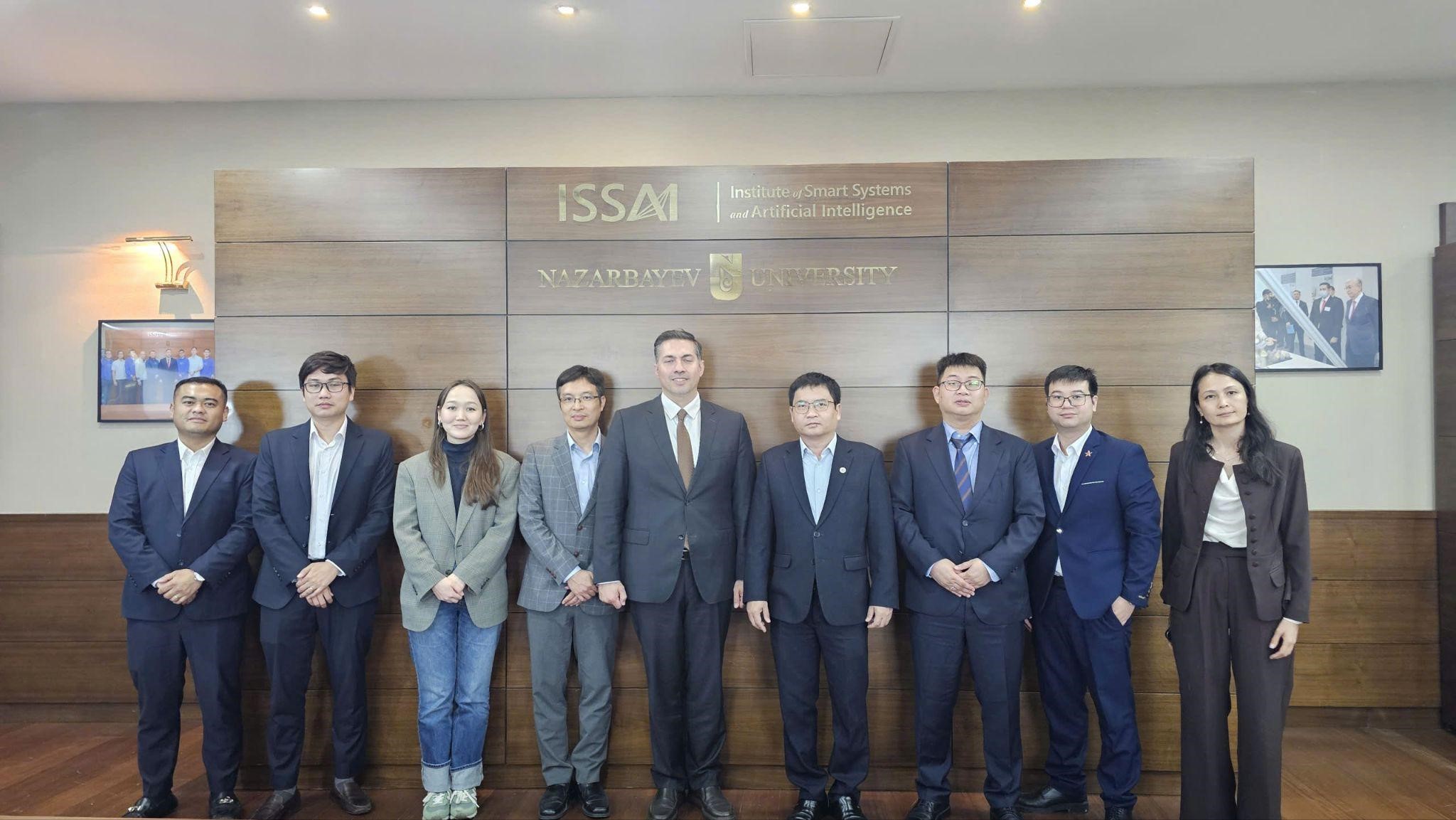Kết nối nhóm nghiên cứu AI PTIT – ISSAI (Nazarbayev University, Kazakhstan): Hướng tới hợp tác về LLM và AI đa ngôn ngữ