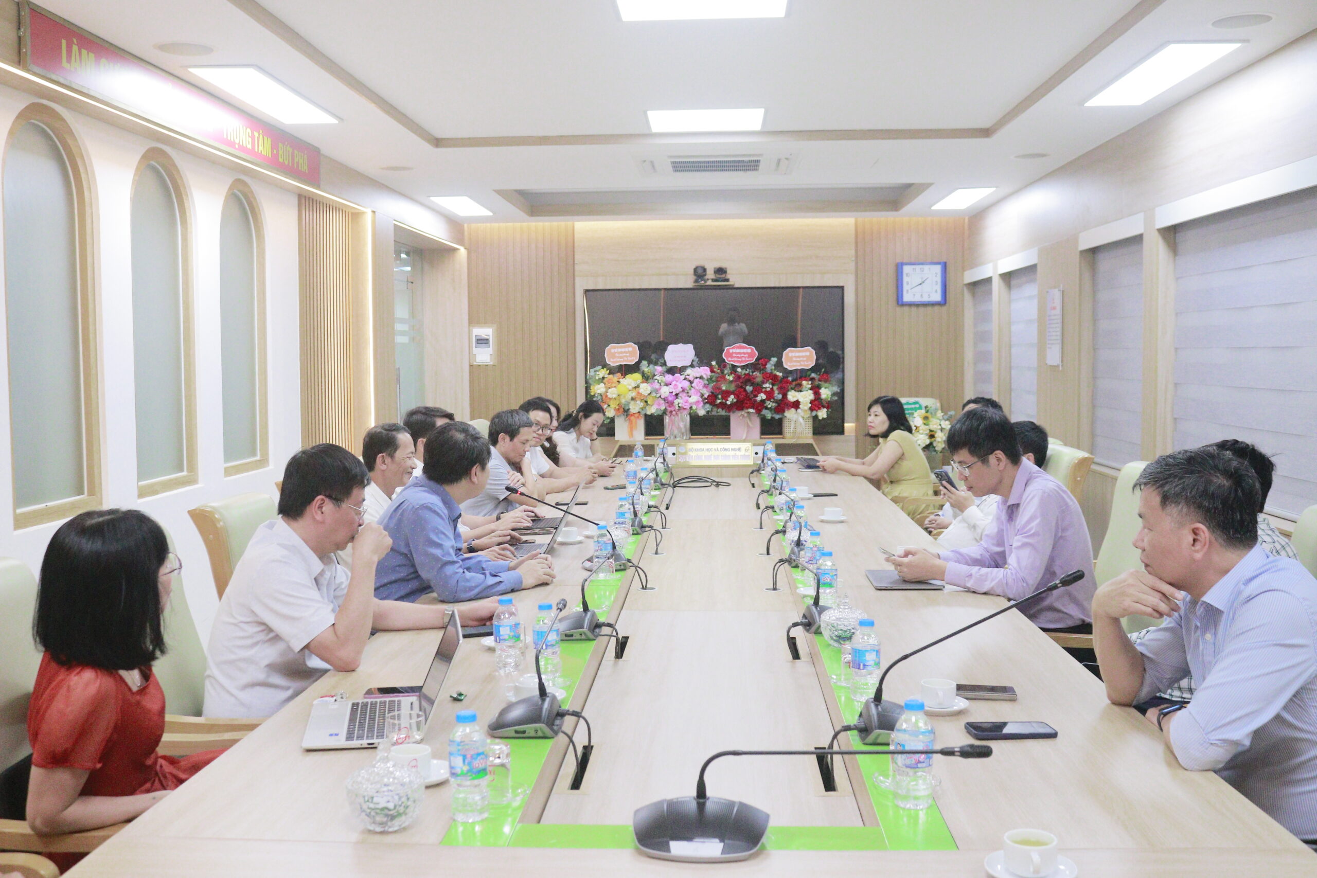 Lãnh đạo Học viện gặp mặt, chúc mừng các đơn vị làm công tác báo chí, truyền thông nhân kỷ niệm 101 năm Ngày Báo chí Cách mạng Việt Nam