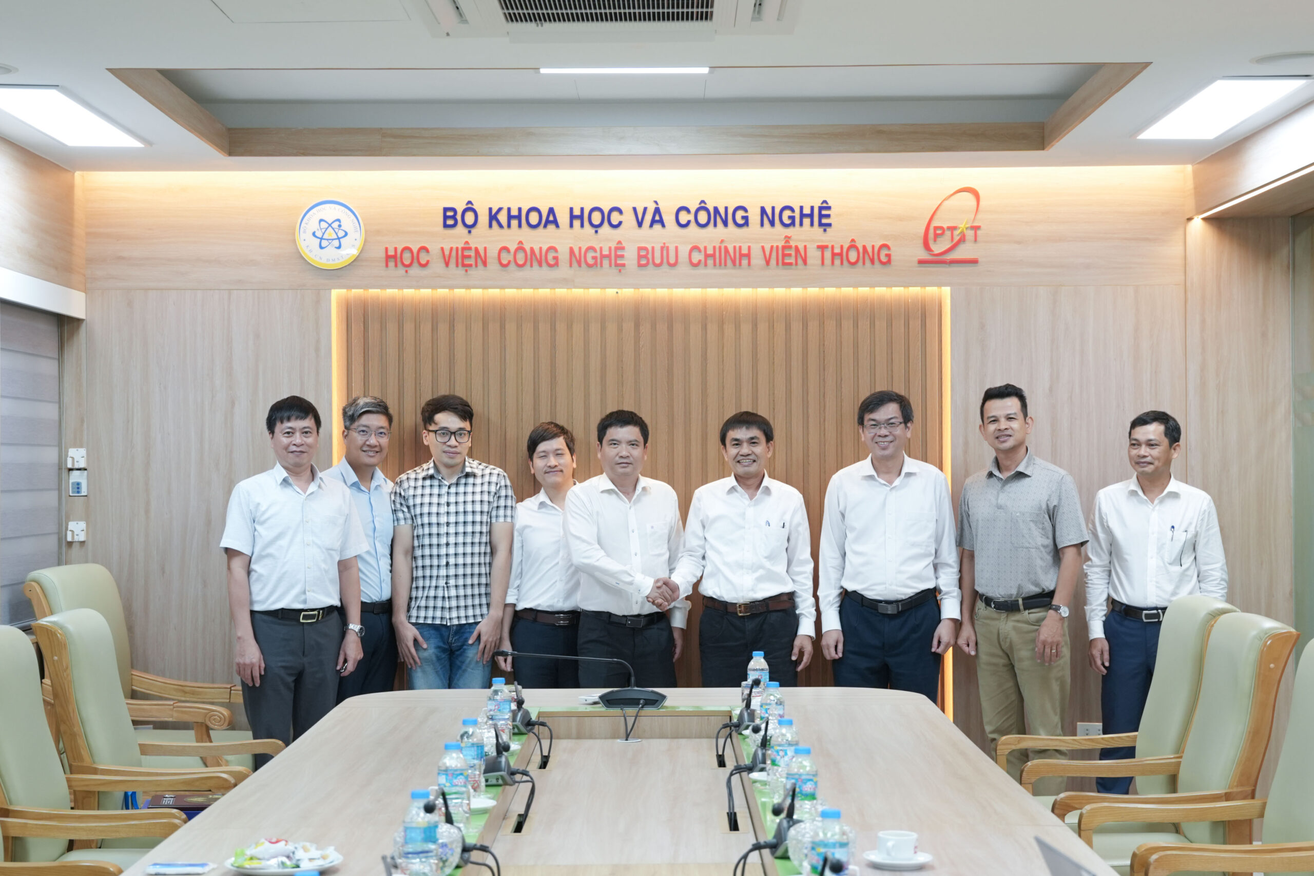 PTIT đồng hành cùng Trường Đại học Quy Nhơn phát triển hệ sinh thái đào tạo và nghiên cứu trí tuệ nhân tạo