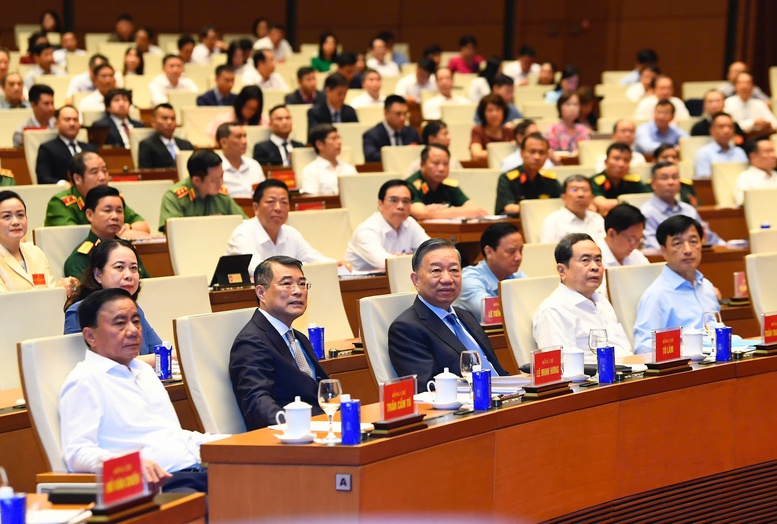 Đảng viên Học viện tham dự Hội nghị toàn quốc nghiên cứu, học tập, quán triệt và triển khai thực hiện Nghị quyết số 10-NQ/TW của Bộ Chính trị