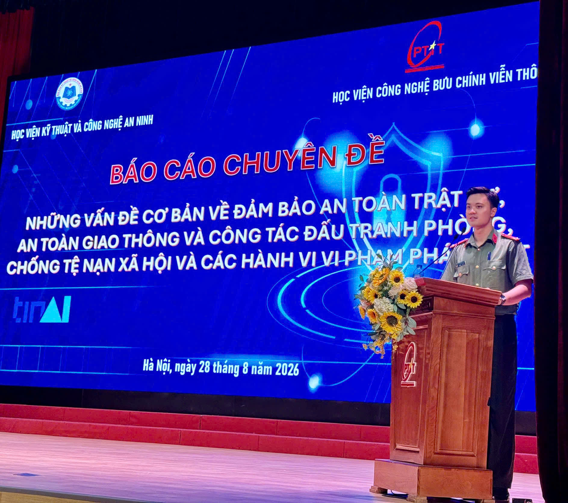 Tân sinh viên khóa D26 của Học viện được trang bị kỹ năng an toàn và trách nhiệm trên không gian mạng