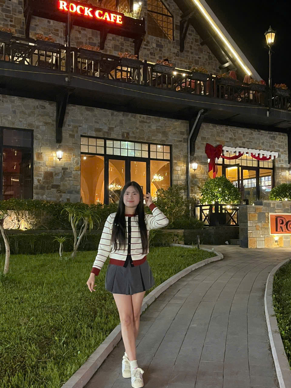 Đồng thủ khoa ngành Quản trị kinh doanh Trần Thị Mỹ Duyên và hành trang bước vào thế giới kinh doanh số