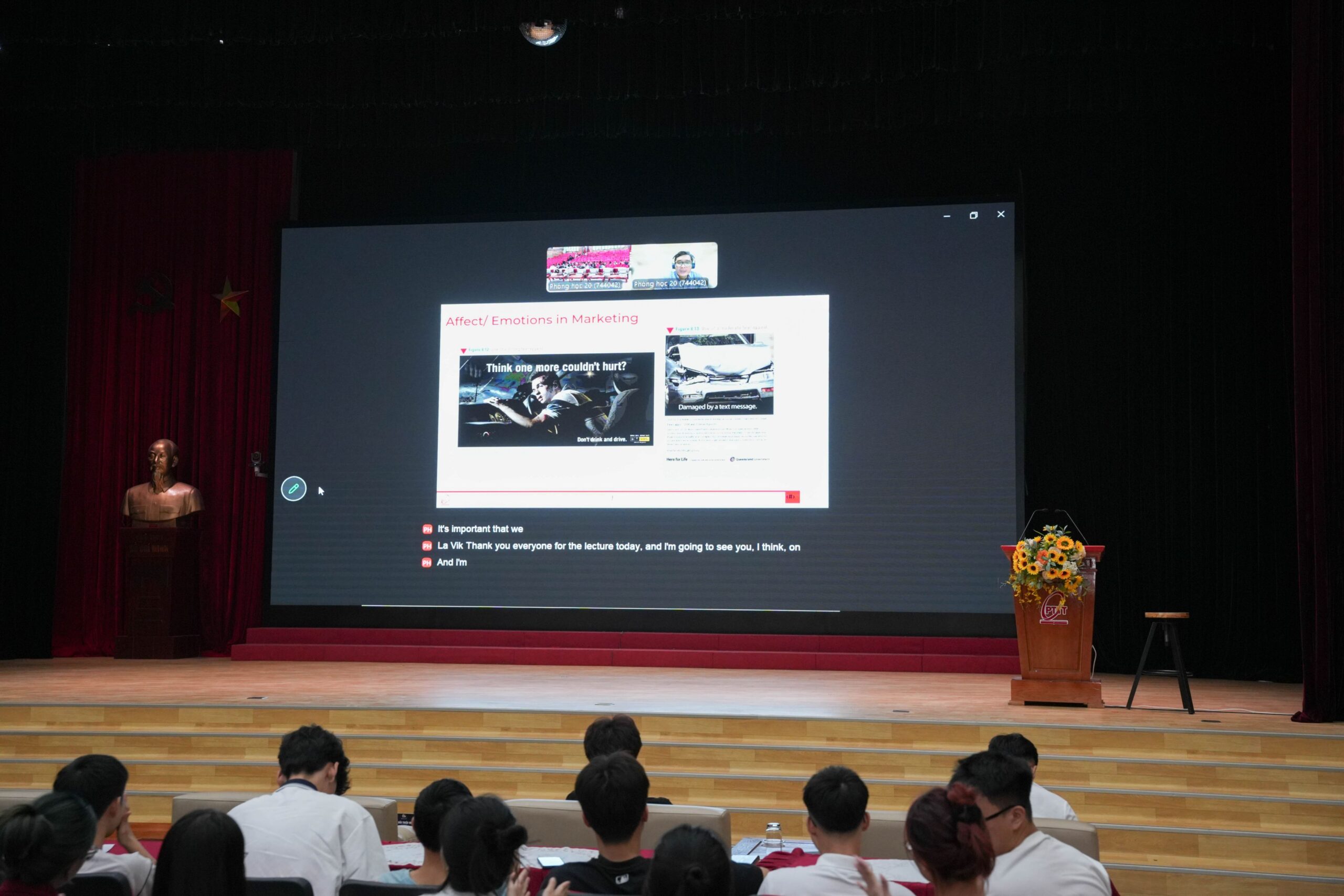 Học viện Công nghệ Bưu chính Viễn thông đưa giảng viên quốc tế vào lớp học theo mô hình Hybrid Learning