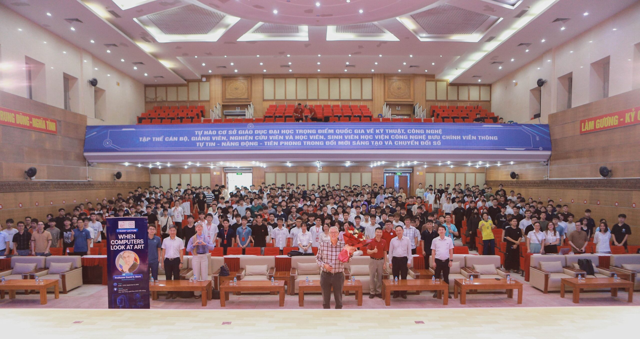 “When Computers Look at Art” – chia sẻ của Giáo sư David G. Stork, Đại học Stanford với sinh viên Học viện
