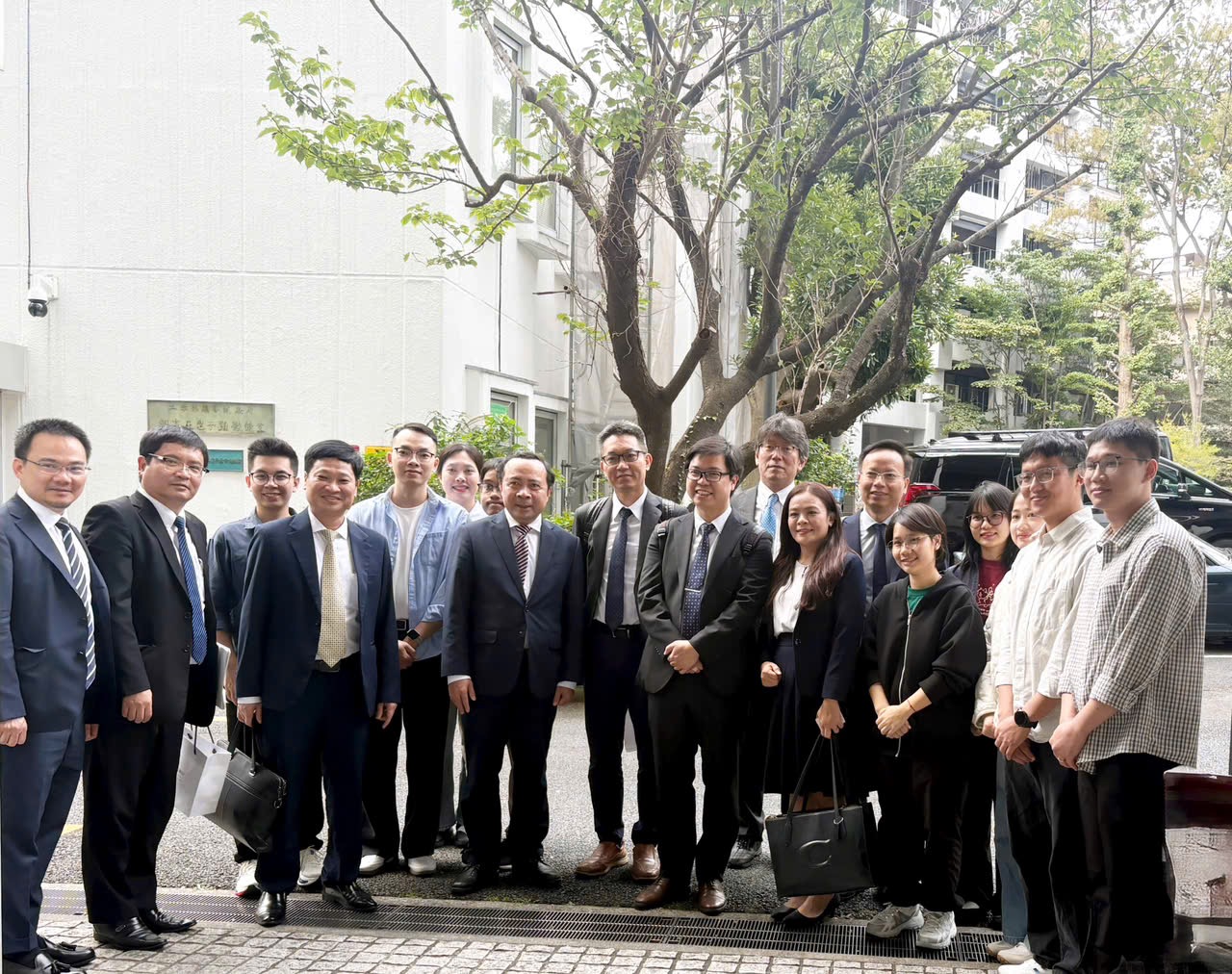 Học viện Công nghệ Bưu chính Viễn thông mở rộng hợp tác với các đối tác đại học Nhật Bản trong lĩnh vực AI, Robotics và bán dẫn