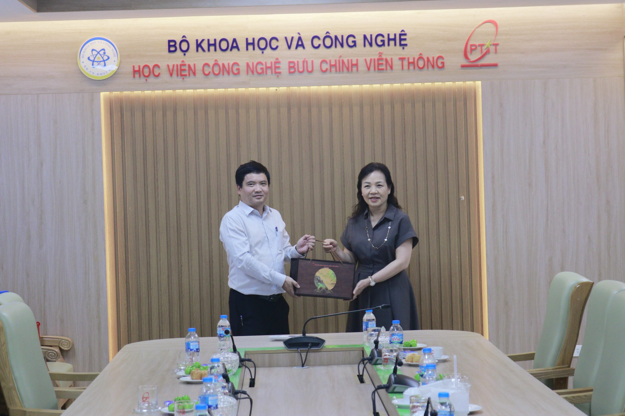 Học viện Công nghệ Bưu chính Viễn thông và Hiệp hội Xúc tiến Phát triển Điện ảnh Việt Nam trao đổi hợp tác đào tạo và phát triển hạ tầng dữ liệu điện ảnh số